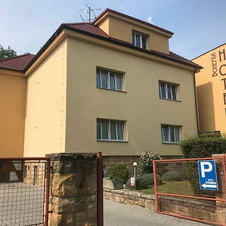 Hotel Bohemia Jičín Exteriör bild