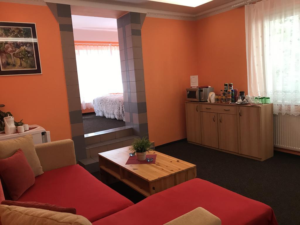 Hotel Bohemia Jičín Exteriör bild