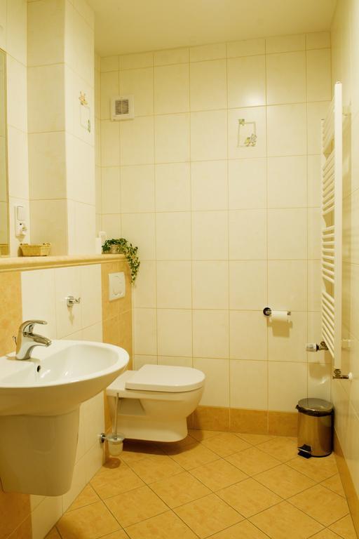 Hotel Bohemia Jičín Rum bild